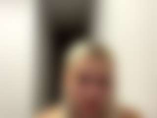 ZenaidaPippert's Live Sex Cam Show