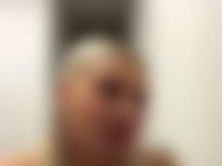 ZenaidaPippert's Live Sex Cam Show