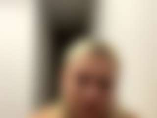 ZenaidaPippert's Live Sex Cam Show