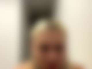 ZenaidaPippert's Live Sex Cam Show