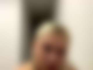 ZenaidaPippert's Live Sex Cam Show