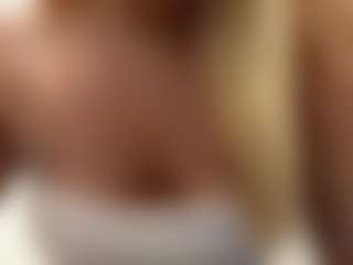 ZenaidaPippert's Live Sex Cam Show