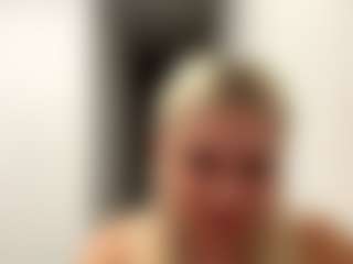 ZenaidaPippert's Live Sex Cam Show