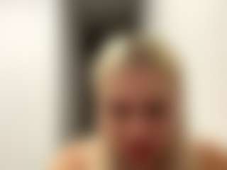 ZenaidaPippert's Live Sex Cam Show