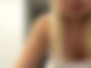 ZenaidaPippert's Live Sex Cam Show