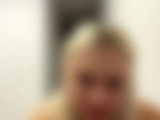 ZenaidaPippert's Live Sex Cam Show