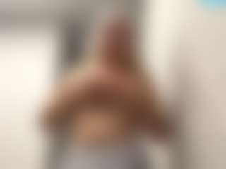 ZenaidaPippert's Live Sex Cam Show