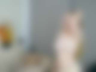 Live cam show with Qiyana - Solo on Camsoda