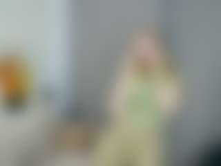 Live cam show with Qiyana - College on camwithhim.com
