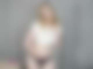 Qiyana's Live Sex Cam Show