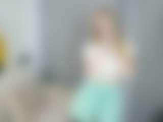 Live cam show with Qiyana - Green Eyes on Camsoda