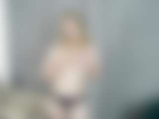 Qiyana's Live Sex Cam Show
