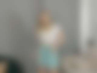 Live cam show with Qiyana - Green Eyes on SquirtSoMuch