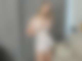 Qiyana's Live Sex Cam Show