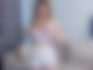 Live cam show with Qiyana - Green Eyes on StripNow
