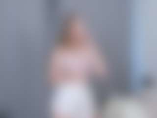 Live cam show with Qiyana - Upskirt on Strip Flash - Live Sex Shows