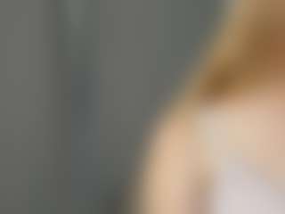 Live cam show with Qiyana - Erotic Dance on CamClone