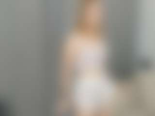 Qiyana's Live Sex Cam Show