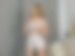 Qiyana's Live Sex Cam Show