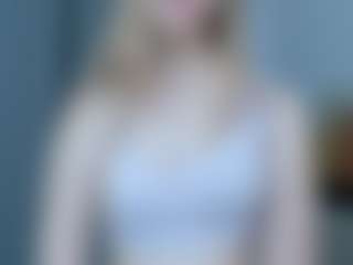 Live cam show with Qiyana - College on Camsoda