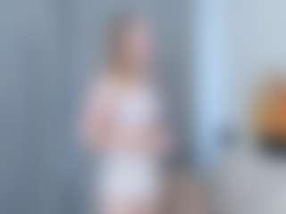 Live cam show with Qiyana - Body Massage on slutload