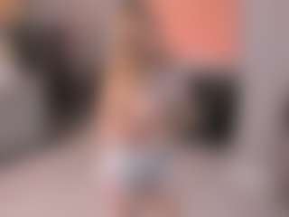 Qiyana's Live Sex Cam Show