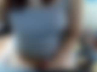 Live cam show with Angela-Eria - Body Massage on Big Tits