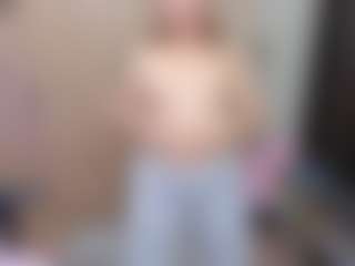 ematayy24's Live Sex Cam Show