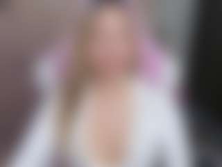 ematayy24's Live Sex Cam Show