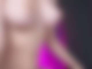 Live cam show with Emma-Devill - Gamer Pornstar on SmokeAndPoke