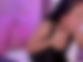 juliabonnie MILF webcam performer live streaming