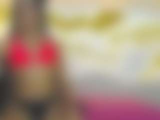 Live cam show with KendallSexxy - Black Hair on CamClone