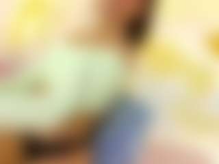 Live cam show with KendallSexxy - Brown Eyes on Camsoda