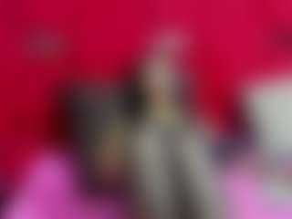 Live cam show with MiaDivineH - Ahegao on TeamSkeetLive