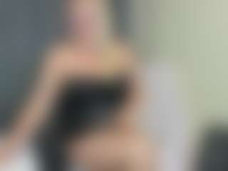 MilfAmelia MILF webcam performer live streaming