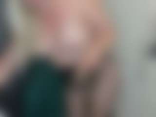 MilfAmelia's Live Sex Cam Show