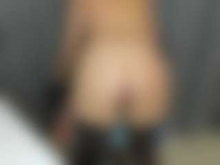 Live cam show with MilfAmelia - Blonde Hair Middle Aged on CSO-WL