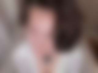 AlveraChausse's Live Sex Cam Show