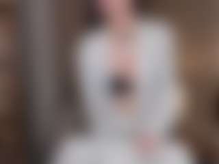 AlveraChausse's Live Sex Cam Show