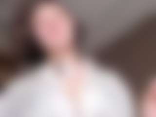 AlveraChausse's Live Sex Cam Show