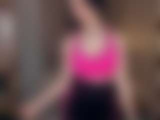 AlveraChausse's Live Sex Cam Show