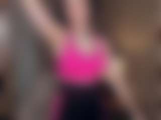 AlveraChausse's Live Sex Cam Show