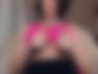 AlveraChausse's Live Sex Cam Show
