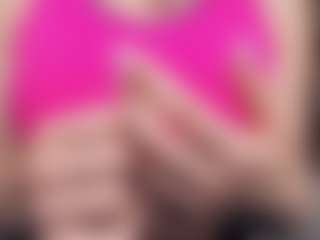 Live cam show with AlveraChausse - Lingerie on CamSodaAdn
