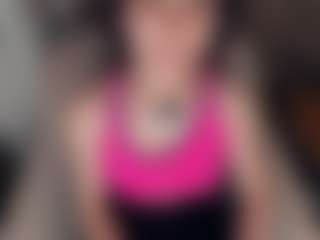 AlveraChausse's Live Sex Cam Show