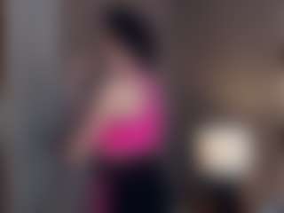 AlveraChausse's Live Sex Cam Show