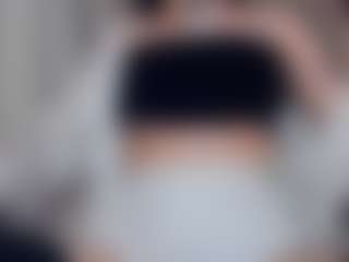 AlveraChausse's Live Sex Cam Show