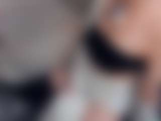 AlveraChausse's Live Sex Cam Show