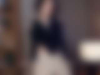 AlveraChausse's Live Sex Cam Show
