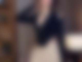 AlveraChausse's Live Sex Cam Show